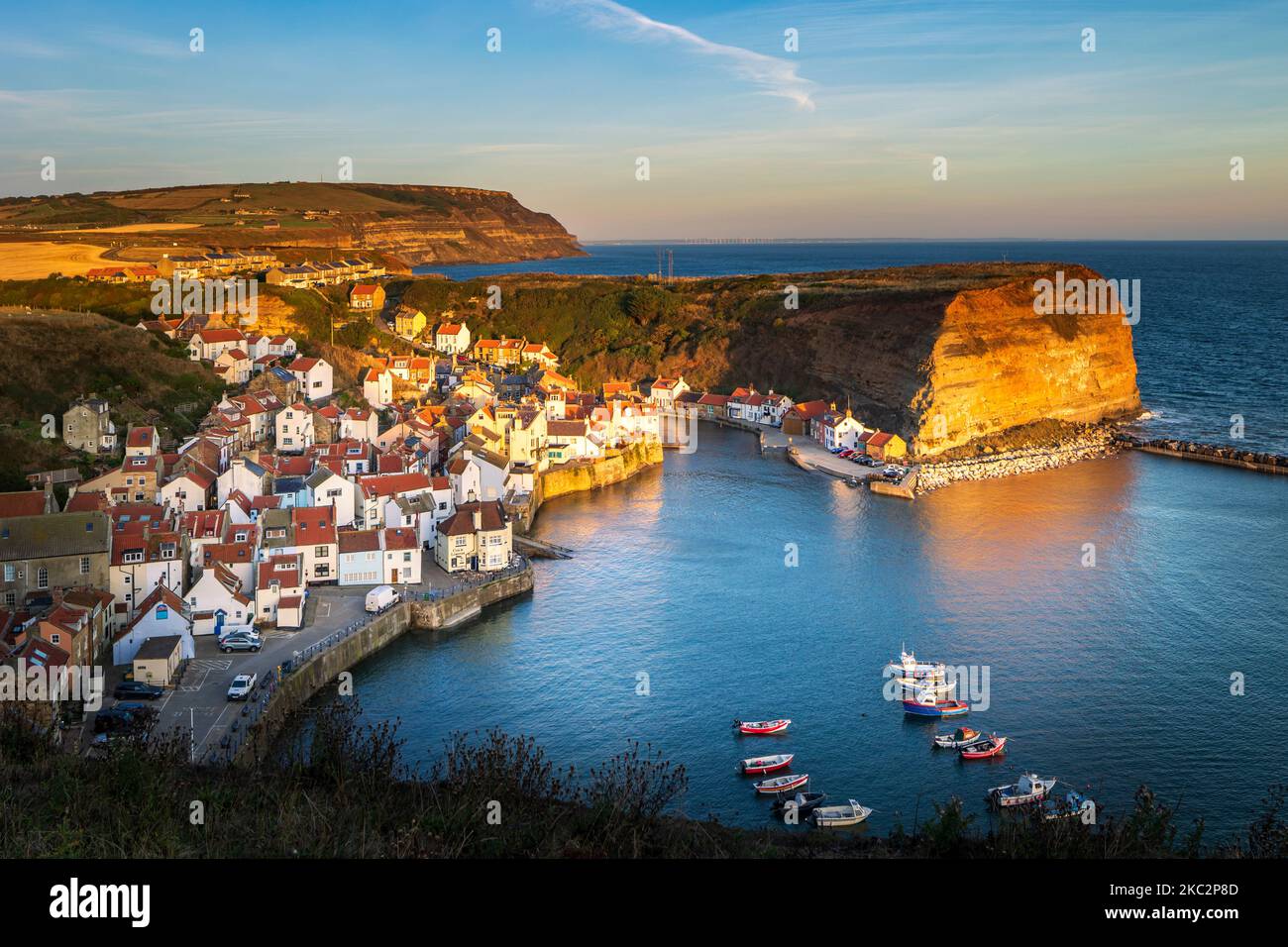 Am frühen Morgen Licht im Staithes Harbour North Yorkshire England Stockfoto