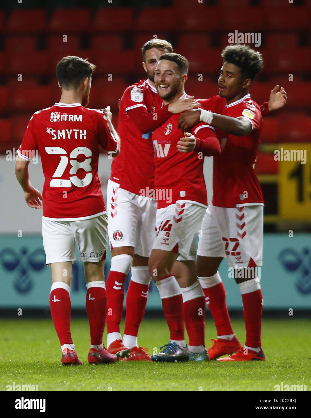 Conor Washington von Charlton Athletic feiert sein Ziel während der Sky Bet League One zwischen Charlton Athletic und Oxford United am 27.. Oktober 2020 im Valley, Woolwich, England. (Foto von Action Foto Sport/NurPhoto) Stockfoto