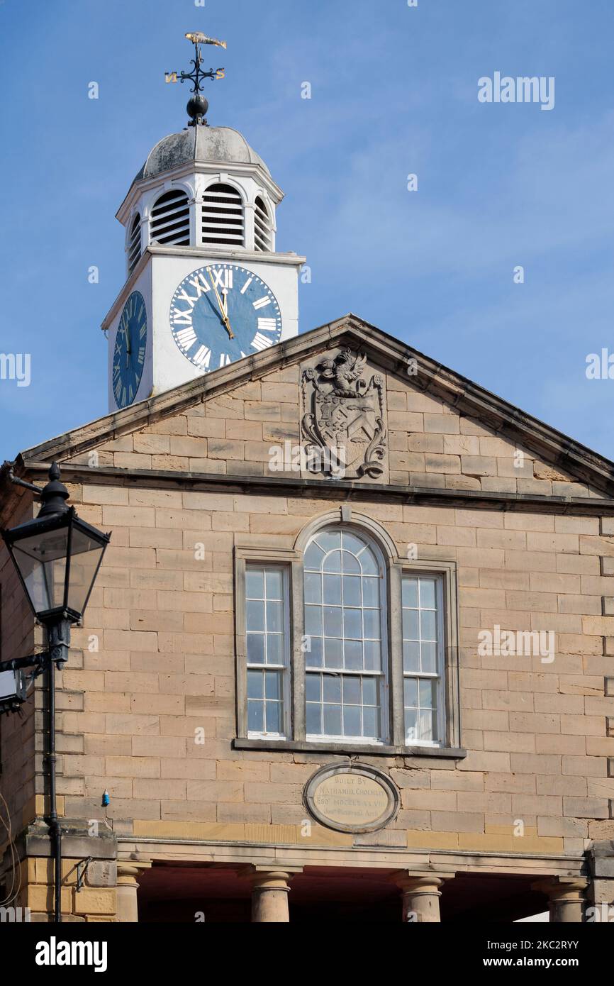 Old Town Hall Clock Kirkgate Whitby North Yorkshire England Stockfoto