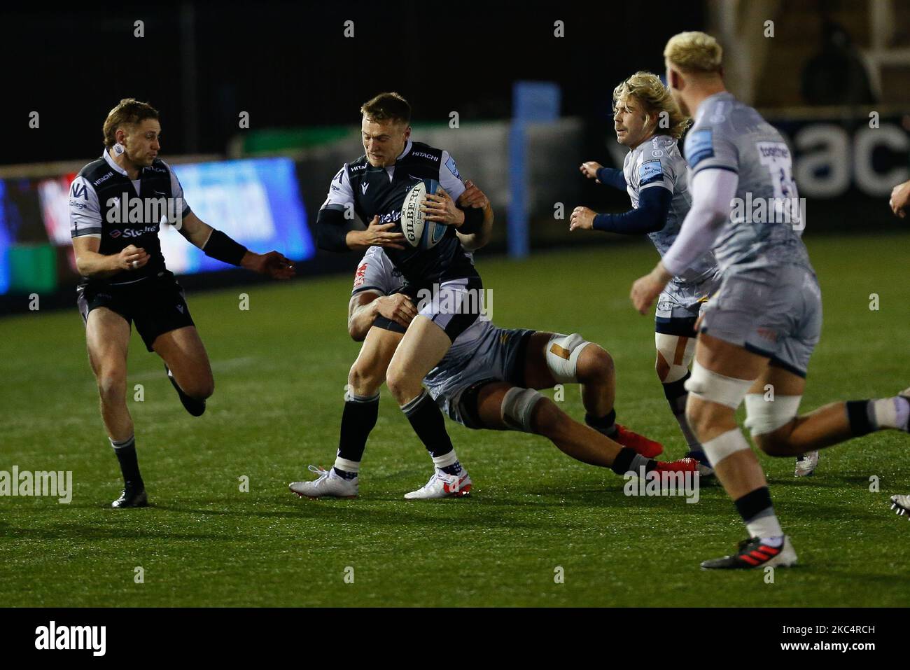 Brett Connon von Newcastle Falcons will am Freitag, den 27.. November 2020, während des Spiels der Gallagher Premiership zwischen Newcastle Falcons und Sale Sharks im Kingston Park, Newcastle, angreifen. (Foto von Chris Lishman/MI News/NurPhoto) Stockfoto