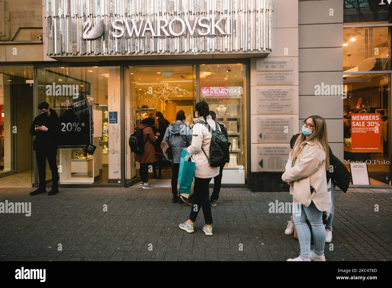 Swarovski koeln -Fotos und -Bildmaterial in hoher Auflösung – Alamy