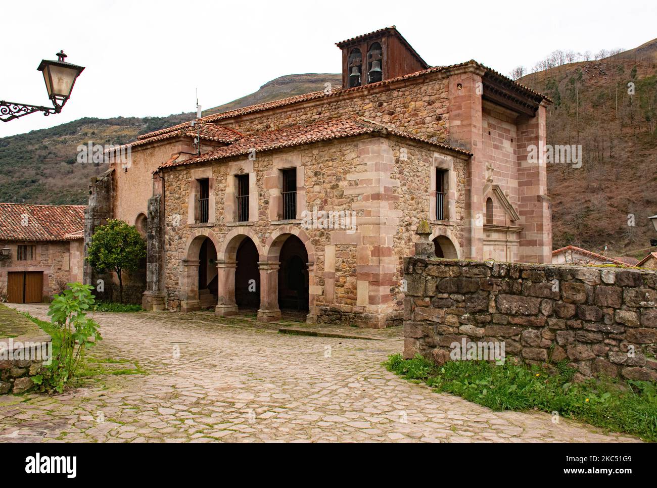 Kirche von San Roque in der Stadt Carmona, Kantabrien. Spanien. Stockfoto