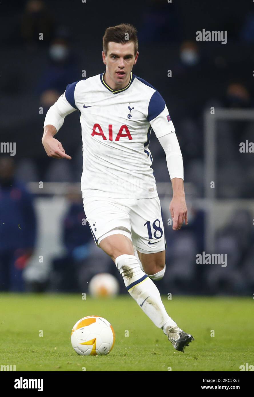 Giovani Lo Celso von Tottenham Hotspur während der UEFA Europe League Group J zwischen Tottenham Hotspur und Royal Antwerp am 10.. Dezember 2020 im Tottenham Hotspur-Stadion in London, England (Foto by Action Foto Sport/NurPhoto) Stockfoto