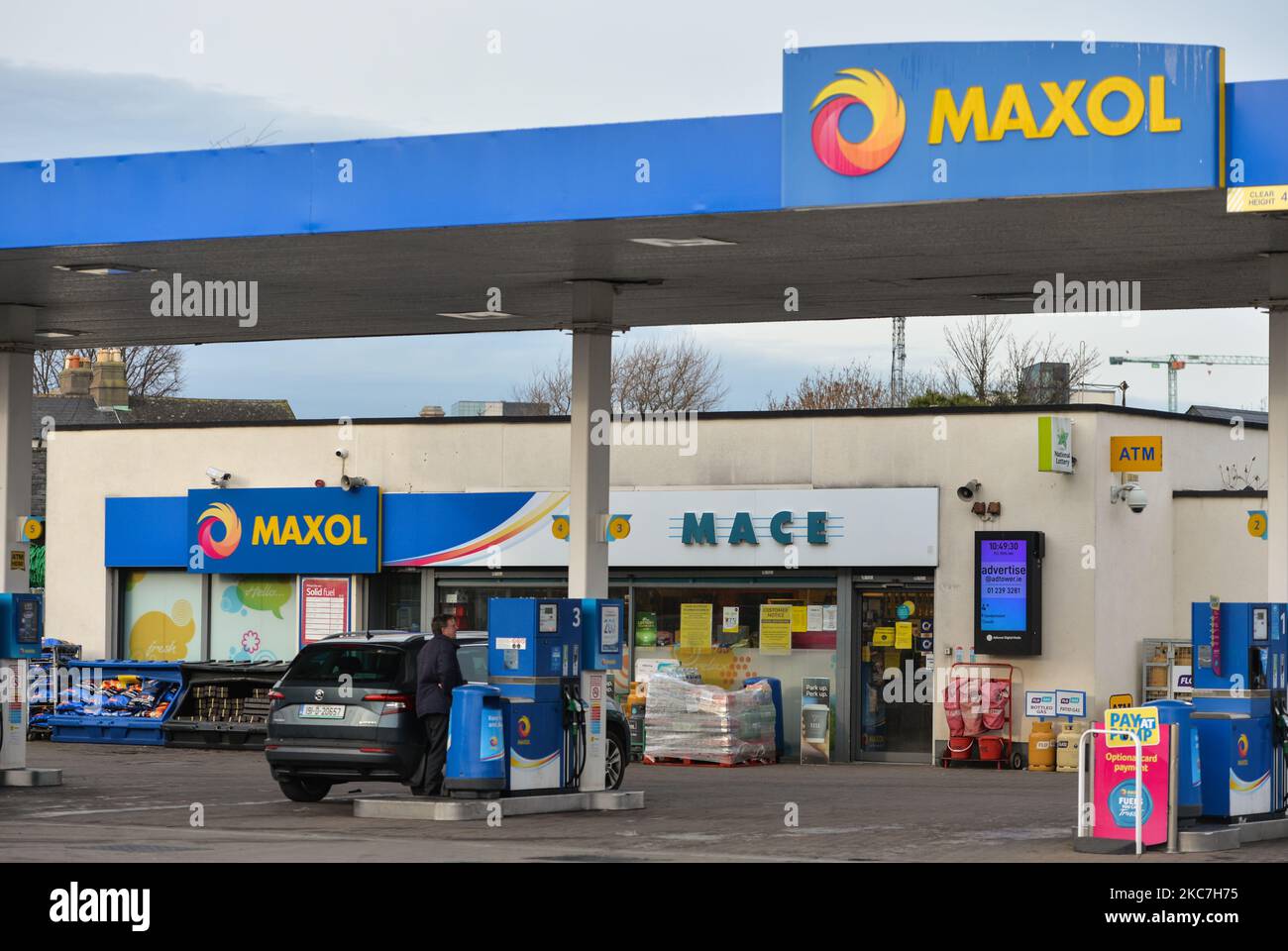 Mace Convenience-Shop in der Maxol Tankstelle in Dublin, gesehen während der Covid-19-Sperre auf Level 5. Am Freitag, den 15. Januar 2021, in Dublin, Irland. (Foto von Artur Widak/NurPhoto) Stockfoto