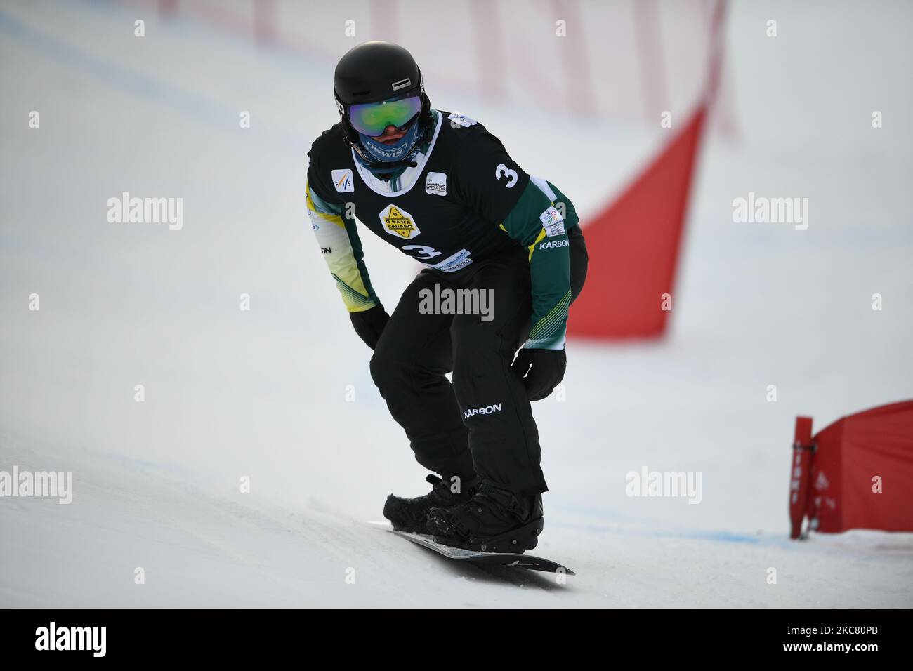 Adam Lambert vom österreichischen Team fährt im Qualifying des ersten und zweiten Turn des Snowboard Cross (SBX) Weltcups in Chiesa in Valmalenco, Sondrio, Italien, 22. Januar 2021 (Foto: Andrea Diodato/NurPhoto) Stockfoto