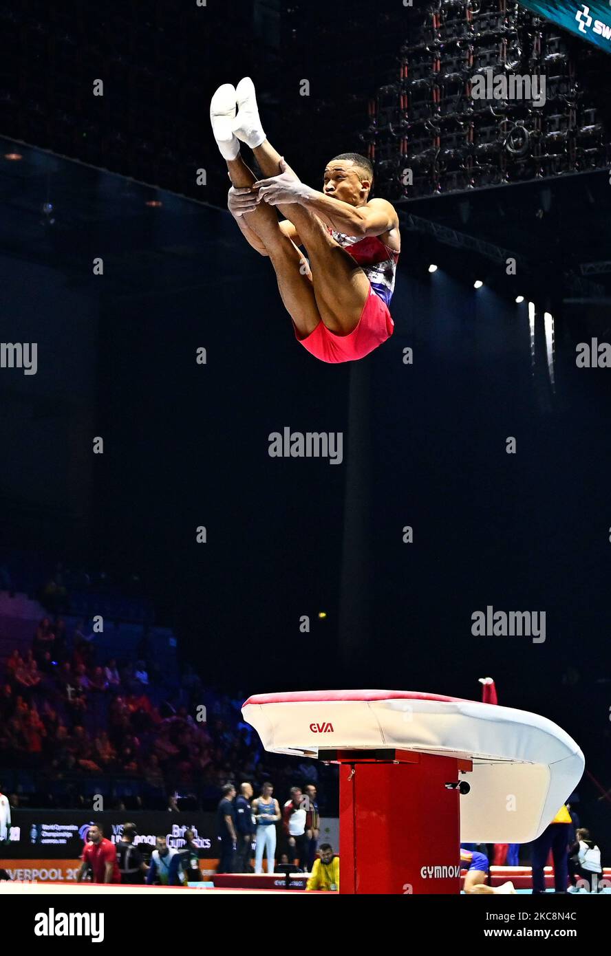 Liverpool, Großbritannien. 04.. November 2022. Weltmeisterschaften im Turnen 2022. Die M&S Bank Arena. Liverpool. Joe Fraser (GBR) auf seinem Vault während des Herren-Allround-Finales bei den Weltmeisterschaften der Gymnastik 2022. Kredit: Sport In Bildern/Alamy Live Nachrichten Stockfoto