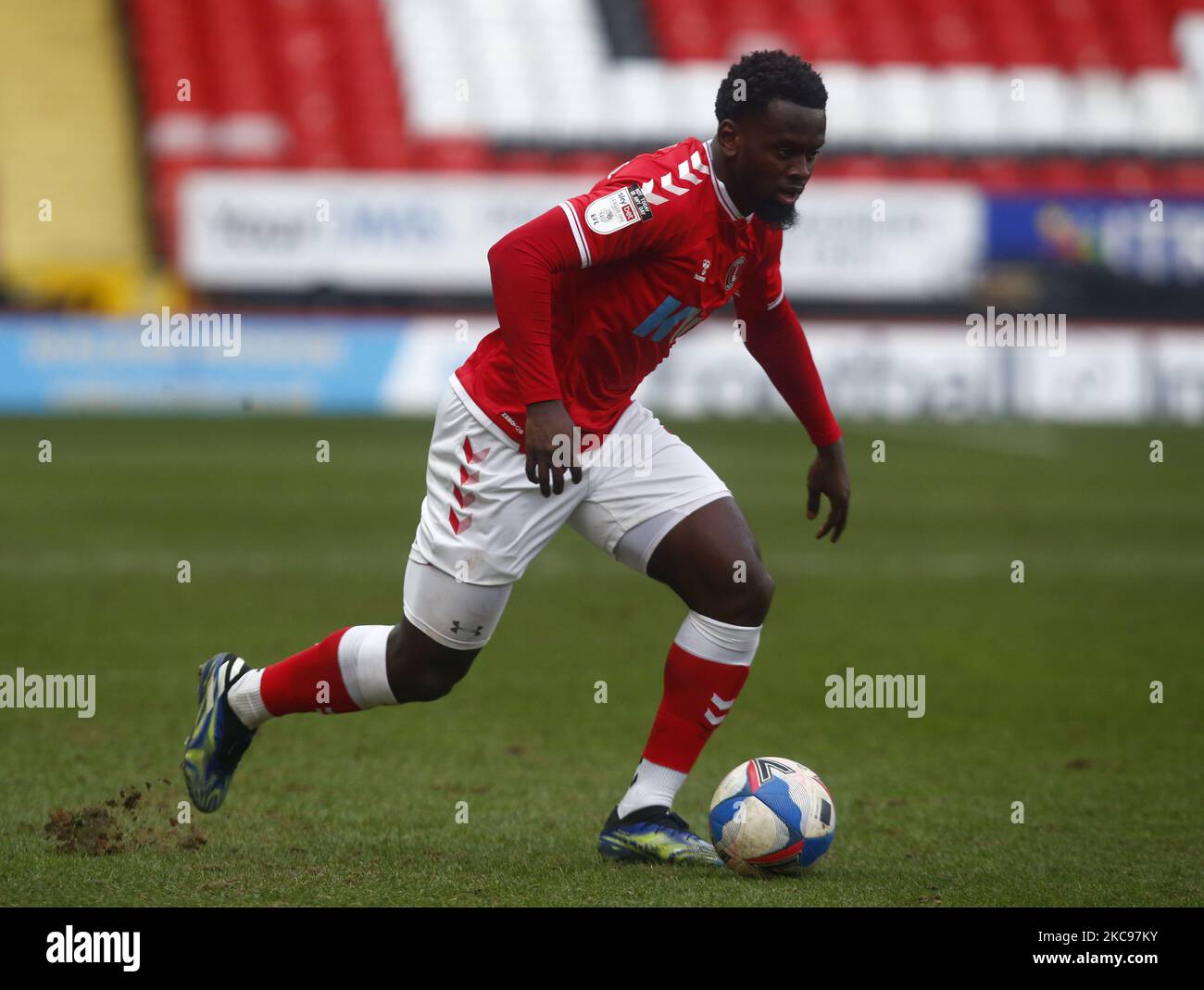 Charlton Athletic's Diallang Jaiyesimi während der Sky Bet League One zwischen Charlton Athletic und Gillinghamat the Valley, Woolwich, England am 13.. Februar 2021. (Foto von Action Foto Sport/NurPhoto) Stockfoto