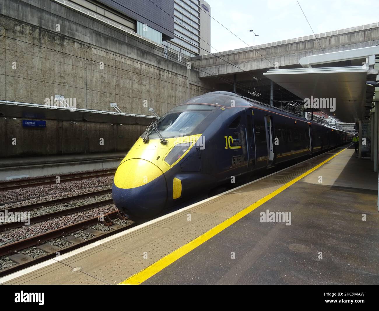 Der Javelin-Zug am Bahnhof London Stratford Stockfoto