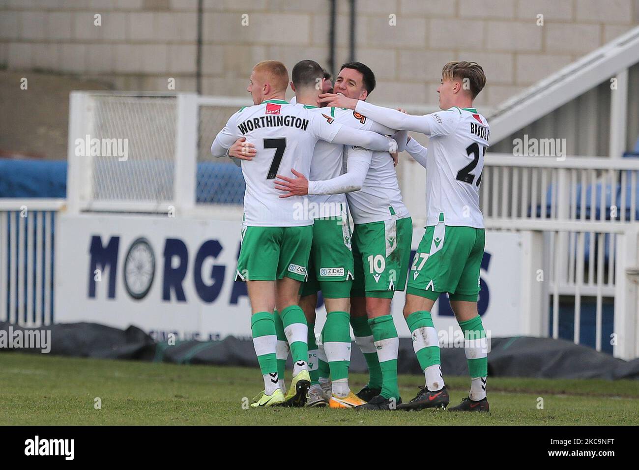 Tom Knowles von Yeovil Town feiert, nachdem er am Samstag, 20.. Februar 2021, im Vanarama National League-Spiel zwischen Hartlepool United und Yeovil Town im Victoria Park, Hartlepool, sein erstes Tor erzielt hat. (Foto von Mark Fletcher/MI News/NurPhoto) Stockfoto