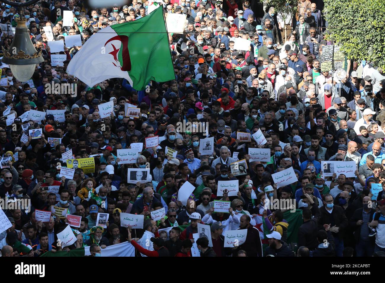 Protestbewegung während einer Demonstration, die zu einem politischen Wandel aufruft, in Algier, Algerien, 12. März 2021 Fotos von Biltel Bensalem / APP (Foto by APP/NurPhoto) Stockfoto