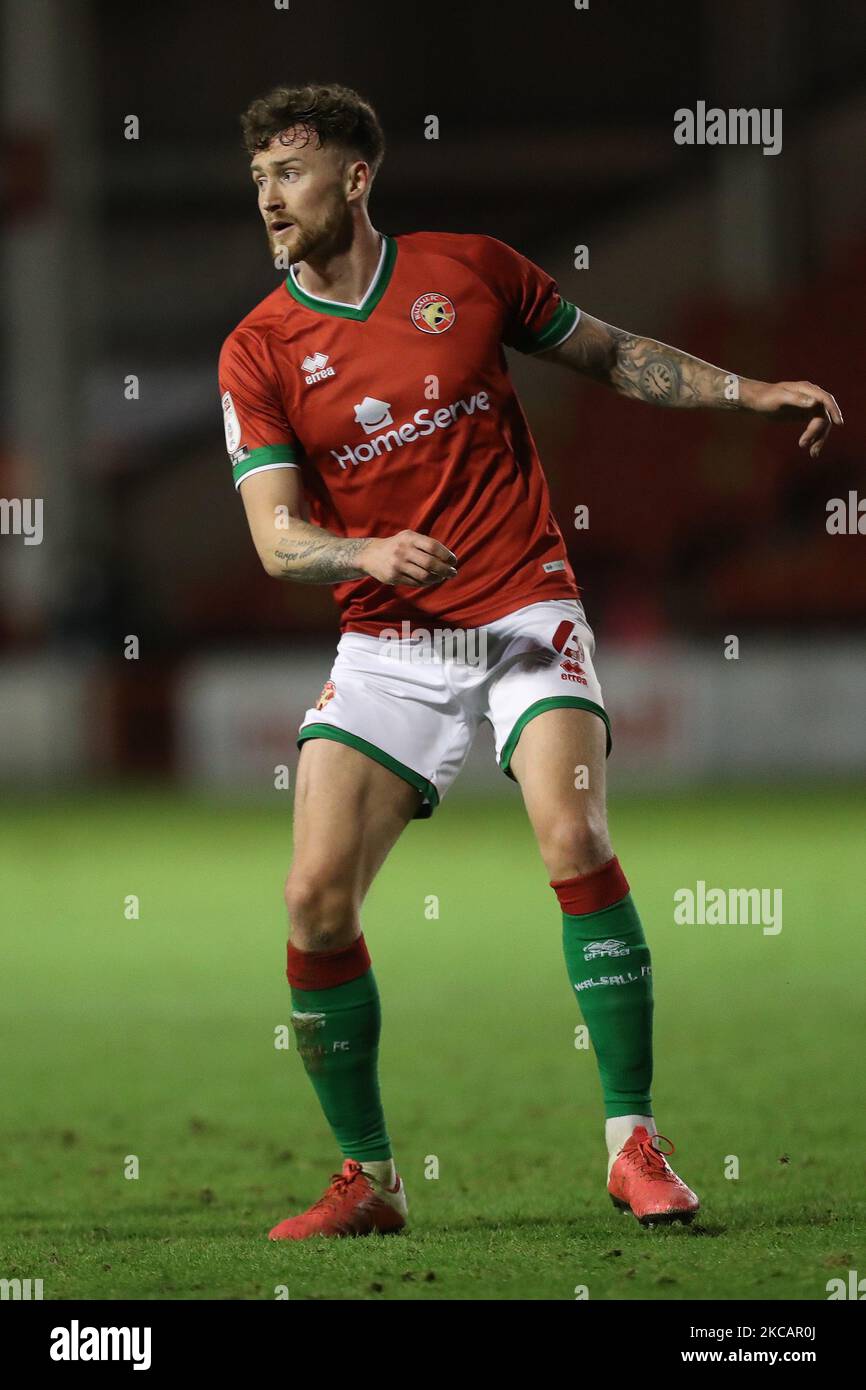 Dan Scarr von Walsall während des Spiels der Sky Bet League 2 zwischen Walsall und Barrow im Banks' Stadium, Walsall, am Freitag, 12.. März 2021. (Foto von Mark Fletcher/MI News/NurPhoto) Stockfoto