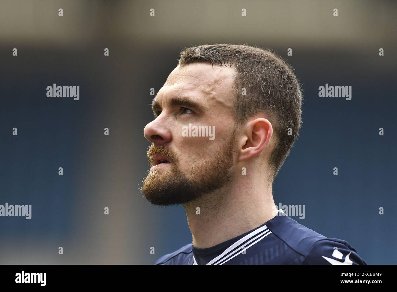 Scott Malone von Millwall schaut während des Sky Bet Championship-Spiels zwischen Millwall und Middlesbrough am Samstag, dem 20.. März 2021 in Den, London, auf. (Foto von MI News/NurPhoto) Stockfoto