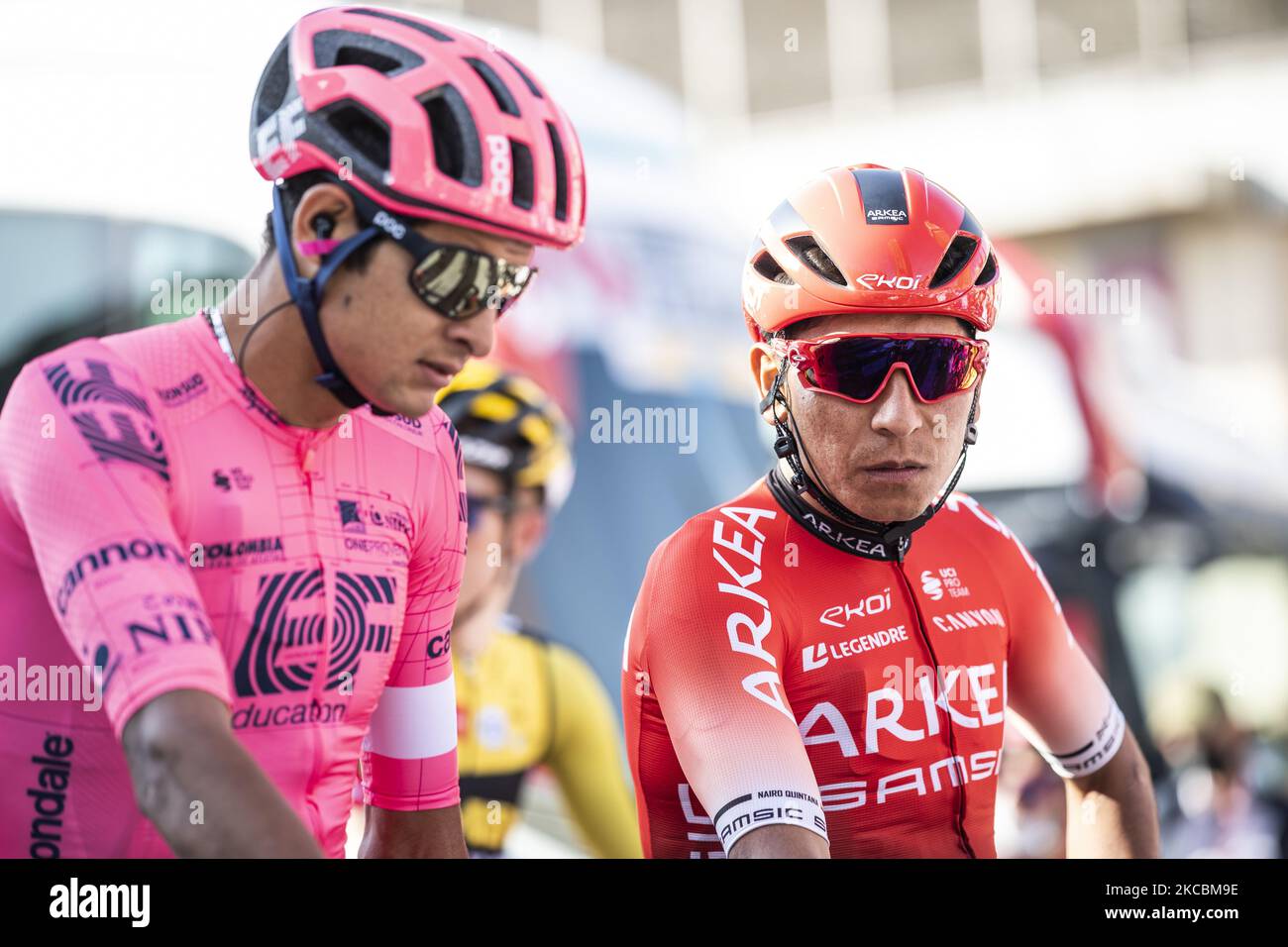 201 Nairo Quintana aus Kolumbien vom Team ARKEA - Samsic und 105 Diego Andres Camargo aus Kolumbien von EF Education - NIPPO während der 100. Volta Ciclista a Catalunya 2021, Etappe 6 von Barcelona nach Barcelona. Am 28. März 2021 in Barcelona, Spanien. (Foto von Xavier Bonilla/NurPhoto) Stockfoto