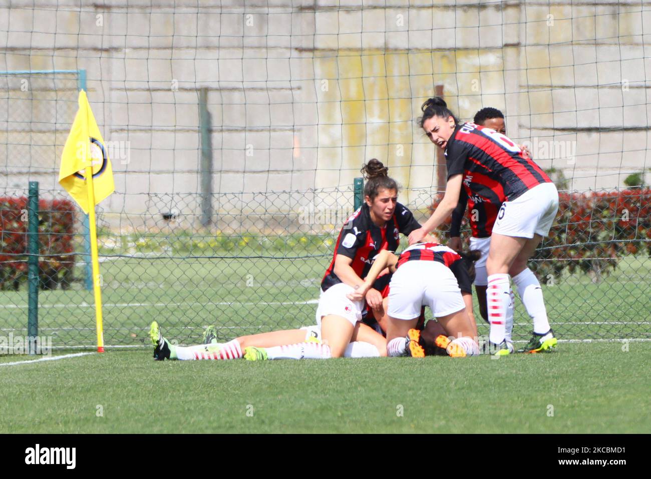 Valentina Giacinti vom AC Mailand feiert das Ziel während des Women Serie Ein Spiel zwischen FC Internazionale und AC Mailand im Suning Youth Development Center in Erinnerung an Giacinto Facchetti am 28. März 2021 in Mailand, Italien. (Foto von Mairo Cinquetti/NurPhoto) Stockfoto