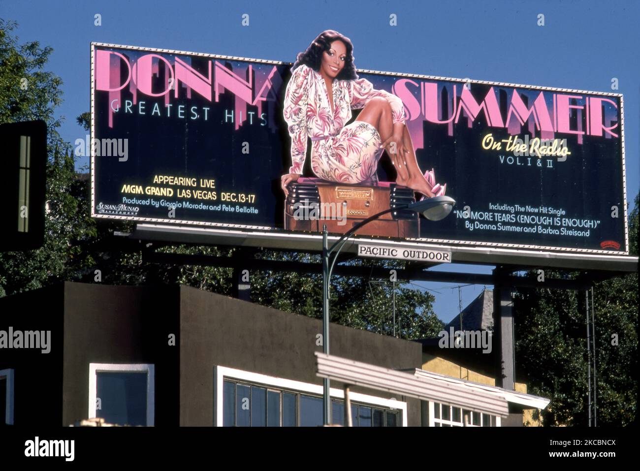 Plakatwand „Donna Summer“, „Greatest Hits“ auf dem Sunset Strip Stockfoto
