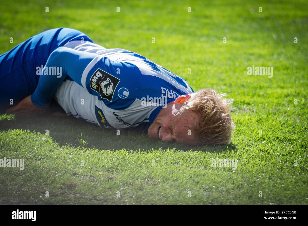 Soeren Bertram aus Magdeburg wird am 3 verletzt. Liga-Spiel zwischen 1. FC Magdeburg und FC Ingolstadt 04 in der MDCC-Arena am 03. April 2021 in Magdeburg. (Foto von Peter Niedung/NurPhoto) Stockfoto