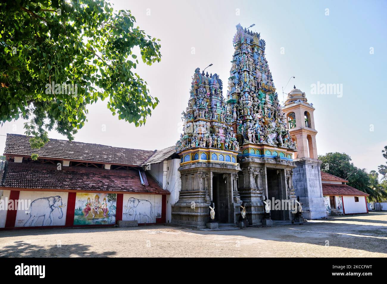 Karainagar Sivan Tempel (Eezhathu Chidambaram) in Karainagar, Sri Lanka. Dieser alte Tempel befindet sich an der Nordspitze der Insel Karainagar, vor der Jaffna-Küste. (Foto von Creative Touch Imaging Ltd./NurPhoto) Stockfoto