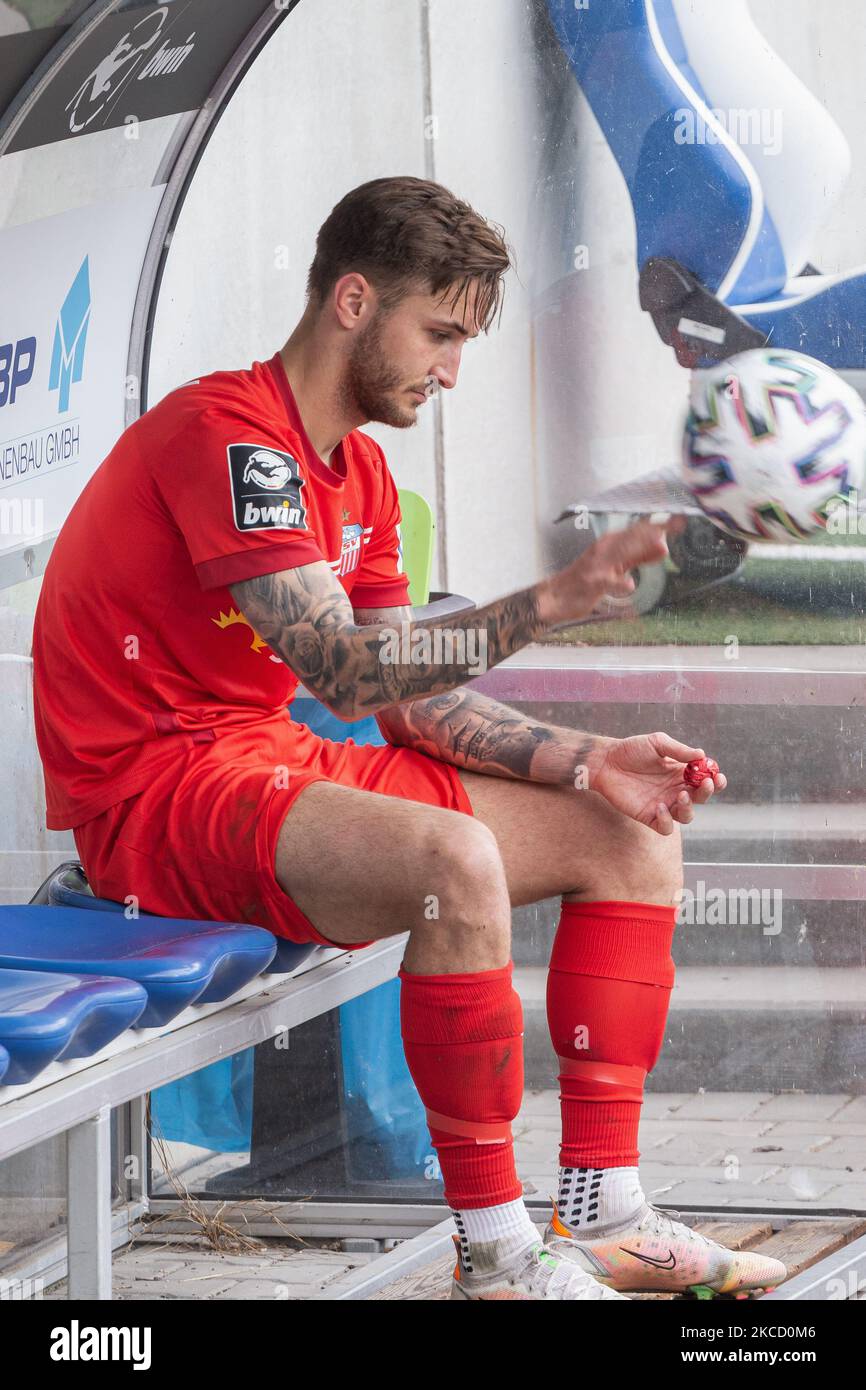 Felix Drinkuth von Zwickau betreut nach dem 3. Liga-Spiel zwischen 1. FC Magdeburg und FSV Zwickau in der MDCC-Arena am 17. April 2021 in Magdeburg. (Foto von Peter Niedung/NurPhoto) Stockfoto