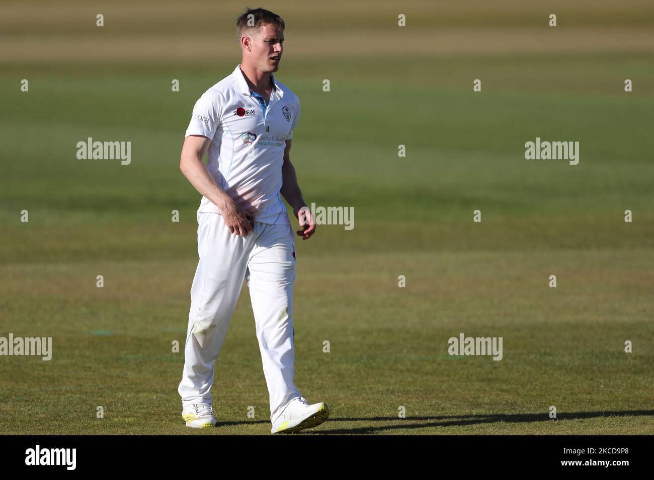 Die Luis Reece von Derbyshire während des LV= Insurance County Championship-Spiels zwischen dem Durham County Cricket Club und dem Derbyshire County Cricket Club in Emirates Riverside, Chester le Street am Donnerstag, dem 22.. April 2021. (Foto von Mark Fletcher/MI News/NurPhoto) Stockfoto