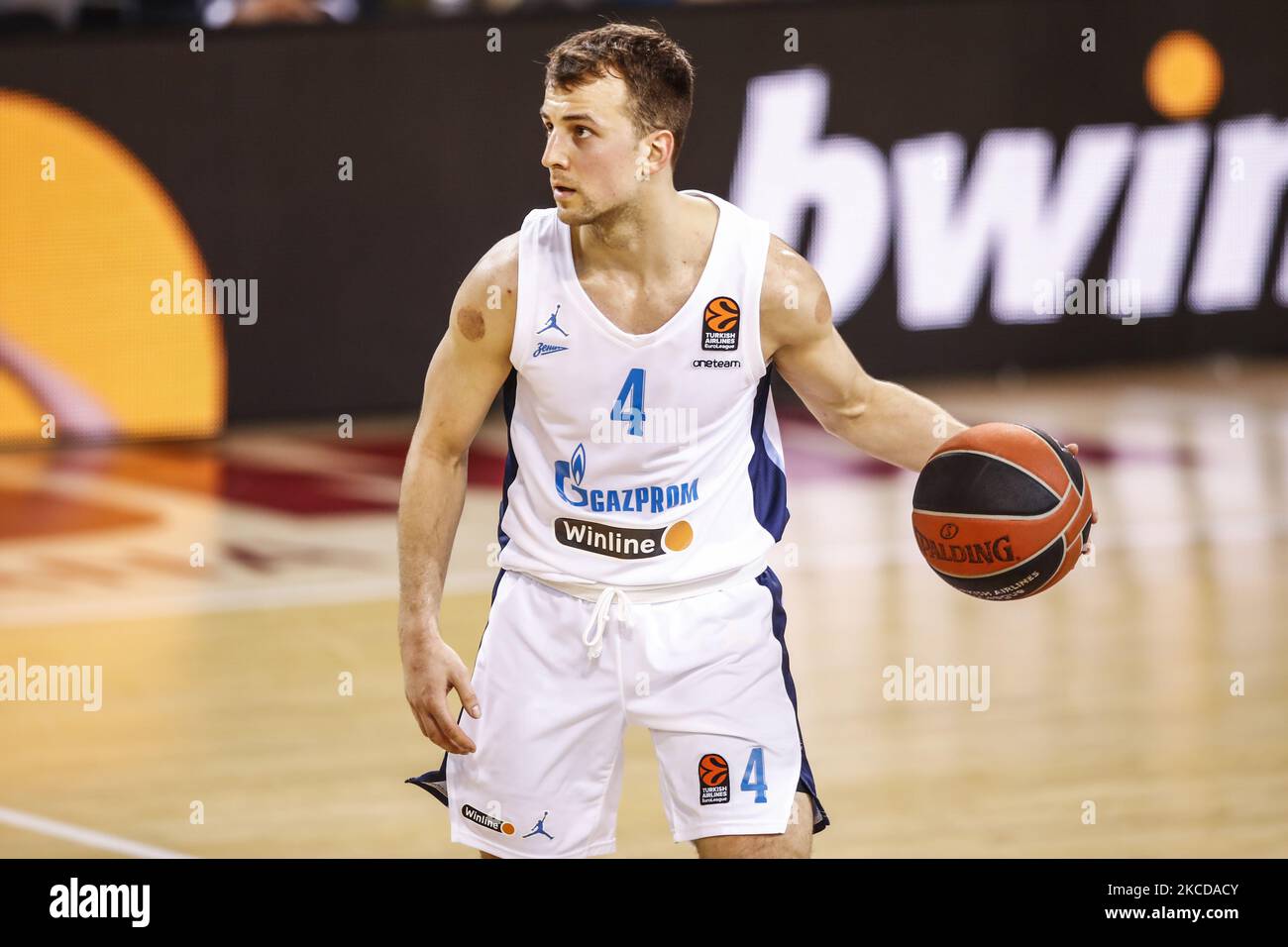 04 Kevin Pangos von Zenit St. Petersburg während des Spiels 2 des Euroleague Basketball Playoff-Spiels zwischen dem FC Barcelona und Zenit St. Petersburg im Palau Blaugrana am 23. April 2021 in Barcelona, Spanien. (Foto von Xavier Bonilla/NurPhoto) Stockfoto