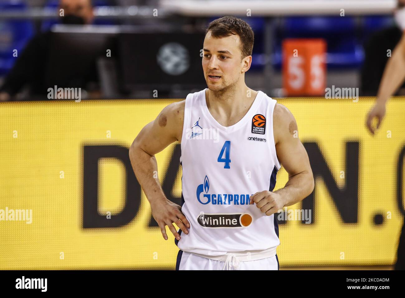 04 Kevin Pangos von Zenit St. Petersburg während des Spiels 2 des Euroleague Basketball Playoff-Spiels zwischen dem FC Barcelona und Zenit St. Petersburg im Palau Blaugrana am 23. April 2021 in Barcelona, Spanien. (Foto von Xavier Bonilla/NurPhoto) Stockfoto