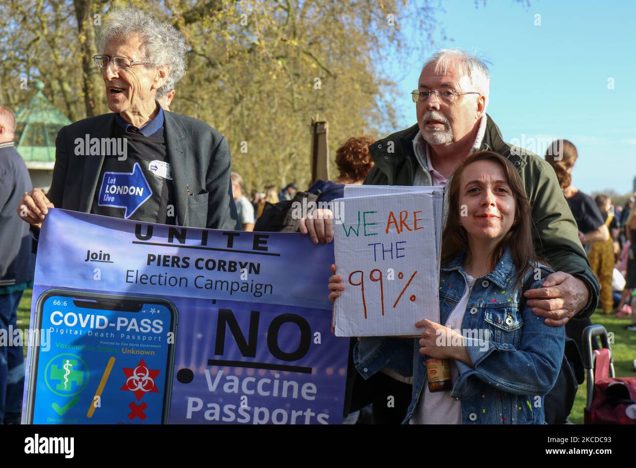 Piers Corbyn wirbt bei Speakers Corner für seinen Lauf für den Bürgermeister von London, während Tausende an der Unite for Freedom gegen COVID-19-Pässe und -Impfstoffe am 24. April 2021 in London, Großbritannien, teilnehmen. (Foto von MI News/NurPhoto) Stockfoto