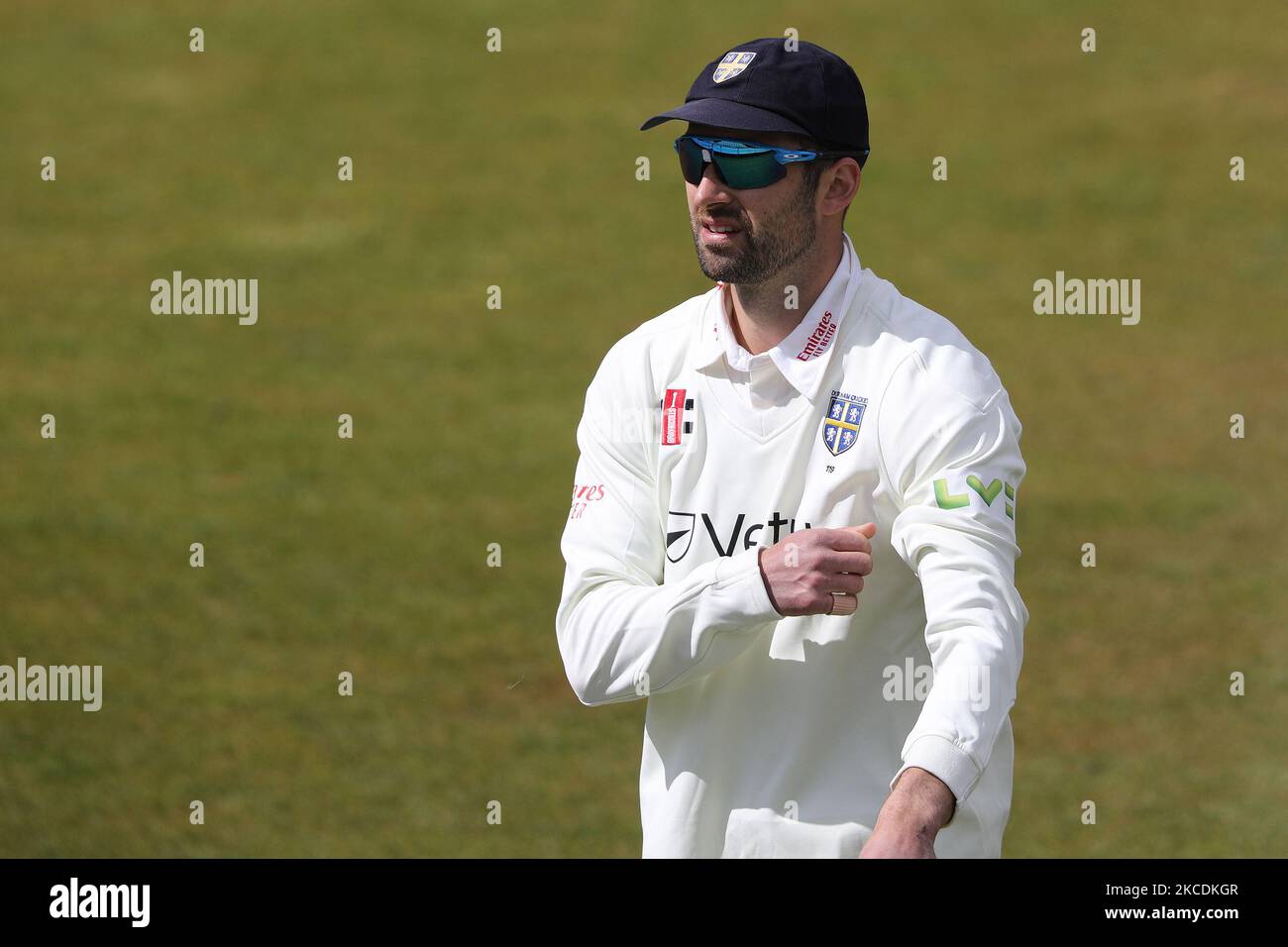 Mark Wood von Durham während des LV= County Championship-Spiels zwischen dem Durham County Cricket Club und dem Warwickshire County Cricket Club am 29.. April 2021 in Emirates Riverside, Chester le Street, England. (Foto von Robert Smith/MI News/NurPhoto) Stockfoto