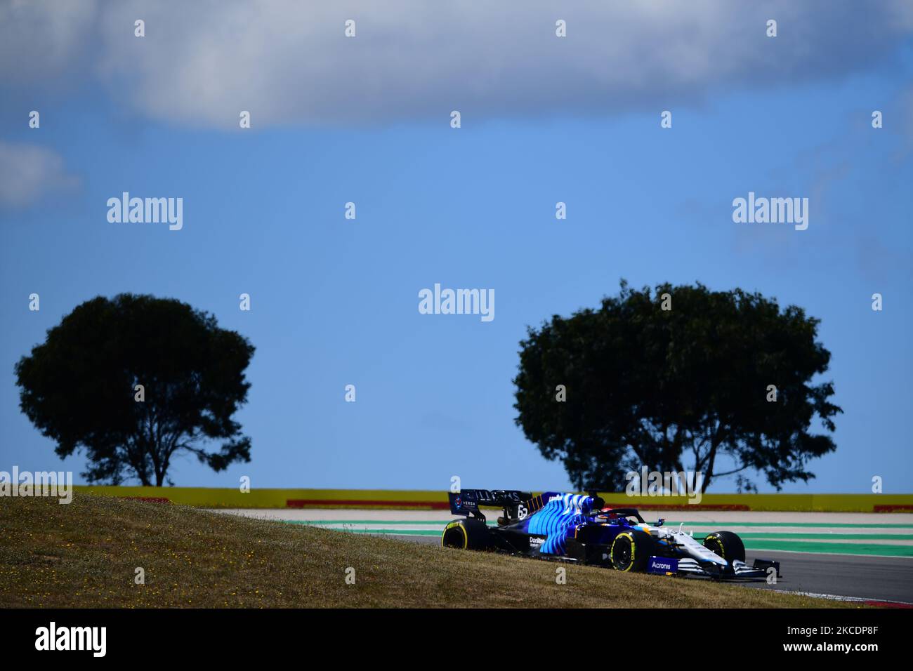 George Russel von Williams Racing fuhr seinen FW43B-Sitzer während des Qualifyings des portugiesischen GP, dem dritten Lauf der Formel-1-Weltmeisterschaft in Autodromo Internacional do Algarve, Mexilhoeira Grande, Portimao, Algarve, 1. Mai 2021 (Foto von Andrea Diodato/NurPhoto) Stockfoto