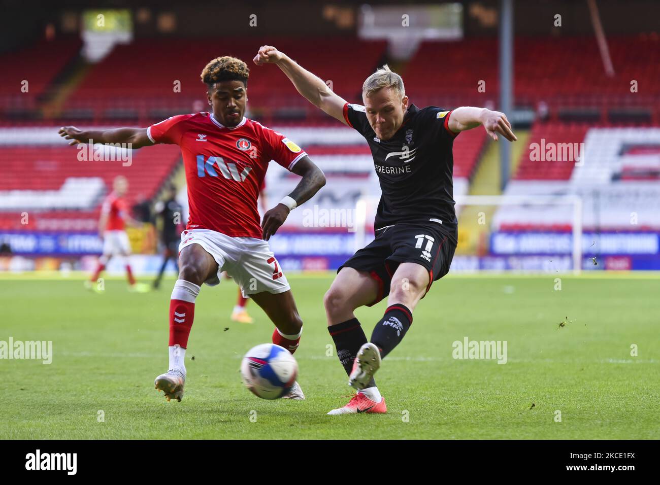 Während des Sky Bet League 1-Spiels zwischen Charlton Athletic und Lincoln City am Dienstag, dem 4.. Mai 2021, im The Valley, London. (Foto von Ivan Yordanov/MI News/NurPhoto) Stockfoto