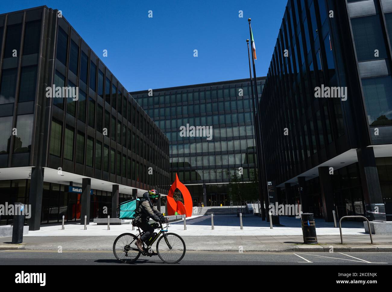 Eine allgemeine Ansicht des Hauptquartiers des Gesundheitsministeriums in der Baggot Street Lower in Dublin. Nach der HSE wurde das Gesundheitsministerium dieses Mal von einem Cyber-Angriff angegriffen, der zum Herunterfahren eines großen Anwesens seiner IT-Infrastruktur führte. Am Sonntag, den 16. Mai 2021, in Dublin, Irland. (Foto von Artur Widak/NurPhoto) Stockfoto