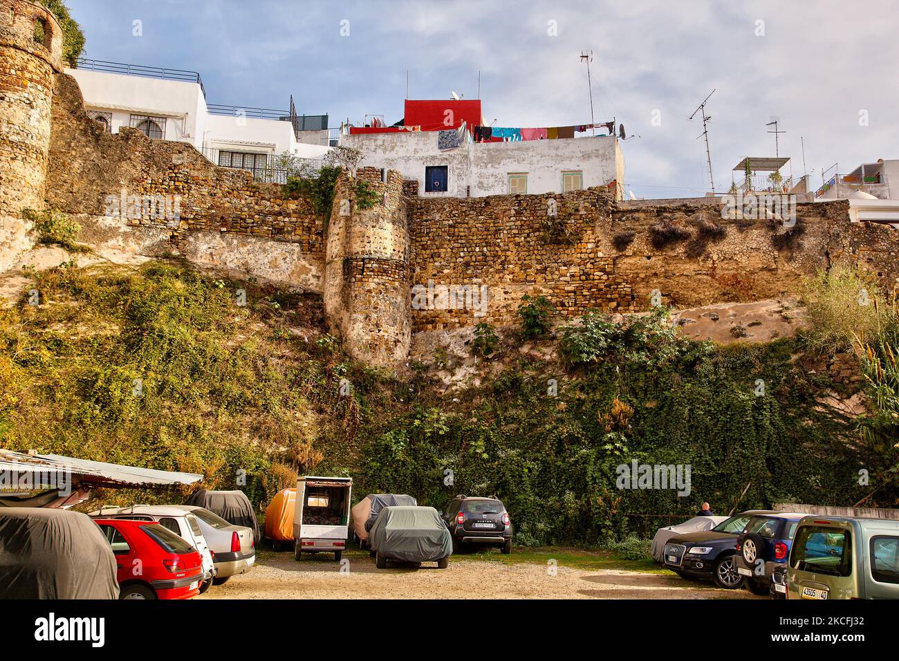 Mauern der Kasbah (alte Festung) aus dem 17.. Jahrhundert in der Stadt Tanger (Tanger), Marokko, Afrika am 28. Dezember 2015. (Foto von Creative Touch Imaging Ltd./NurPhoto) Stockfoto