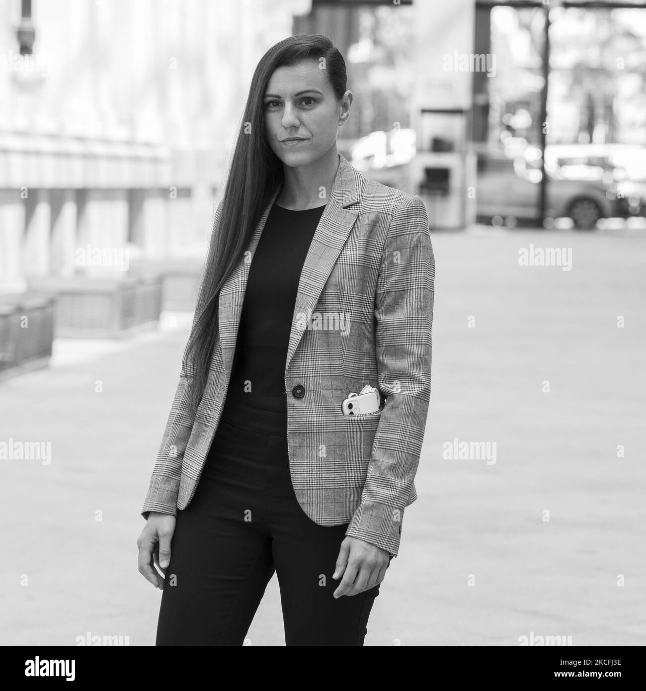 (ANMERKUNG DER REDAKTION: Bild wurde in Schwarzweiß konvertiert) die spanische Boxerin Joana Pastrana posiert während der Porträtsitzung in Madrid, Spanien am 3. Juni 2021. (Foto von Oscar Gonzalez/NurPhoto) Stockfoto