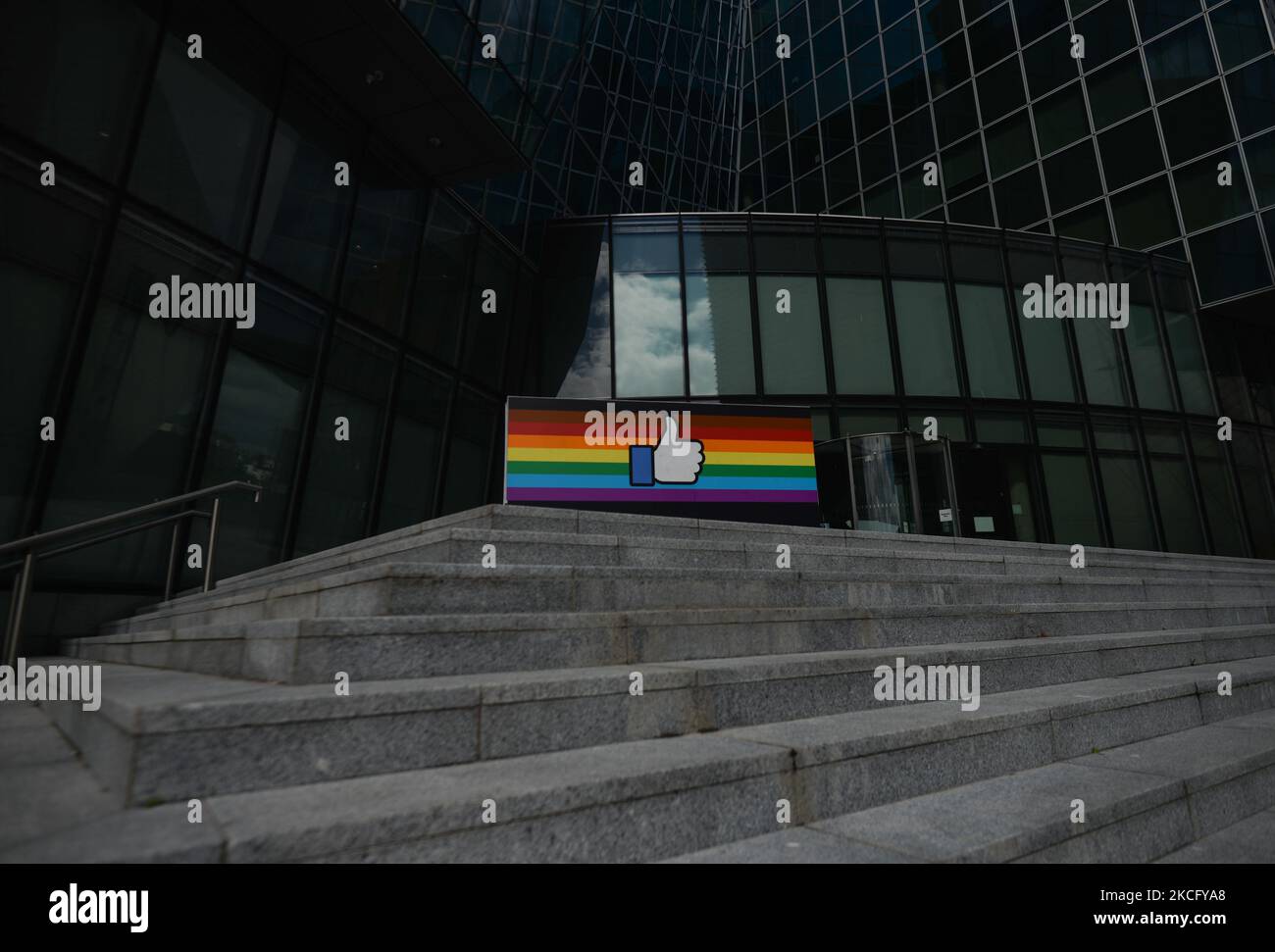 Der Hauptsitz von Facebook EMEA befindet sich am Grand Canal Square in den Dublin Docklands. Am Donnerstag, den 10. Juni 2021, in Dublin, Irland. (Foto von Artur Widak/NurPhoto) Stockfoto