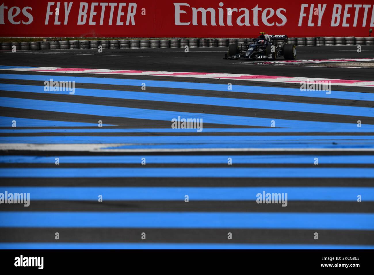 Pierre Gasly von der Scuderia Alpha Tauri Honda fährt seinen AT02-Sitzer während des Qualifyings des französischen GP auf dem Paul Ricard Circuit in Le Castelett, Provence-Alpes-Côte d'Azur, Frankreich, 19. Juni 2021 (Foto: Andrea Diodato/NurPhoto) Stockfoto