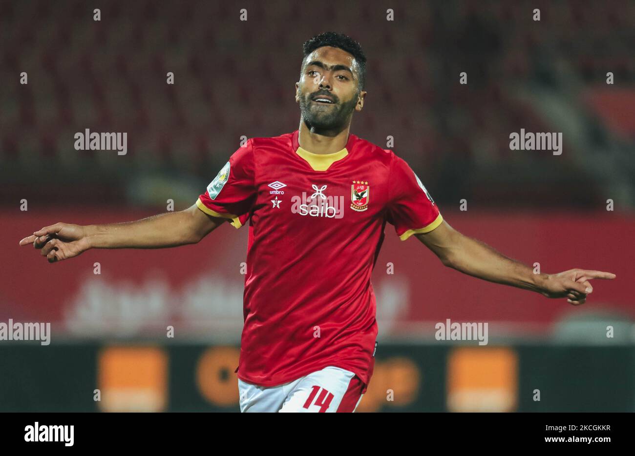 Ahlys Hussein el-Shahat feiern am 26. Juni 2021 im Halbfinale der CAF Champions League zwischen Esperance und al-Ahly im Alhly We Alsalam Stadium ein Tor nach dem Tor. (Foto von Ahmed Awaad/NurPhoto) Stockfoto