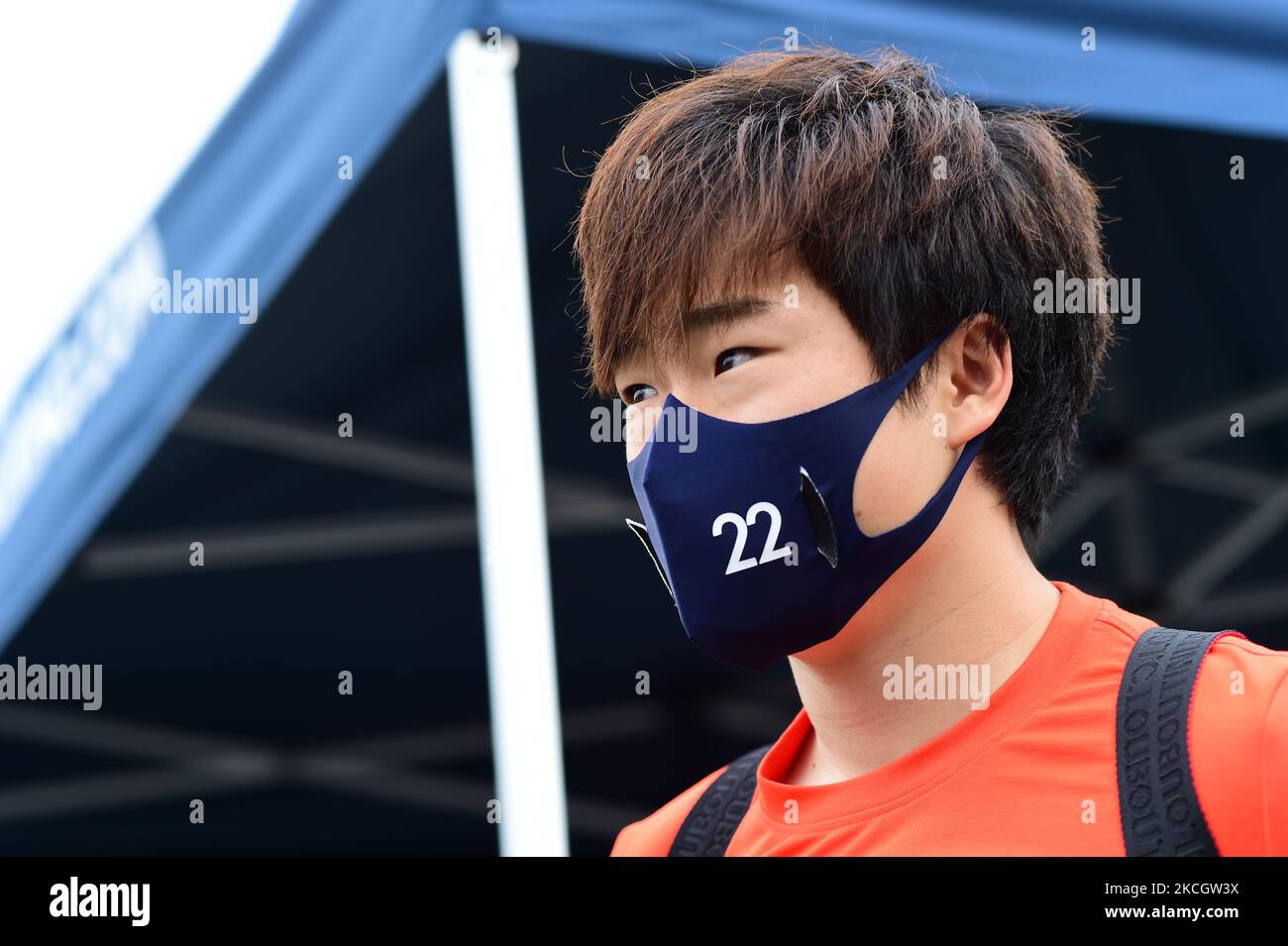 Yuki Tsunoda von der Scuderia Alpha Tauri Honda kommt vor dem Rennen des Grand Prix von Österreich, 9. Runde der Formel-1-Weltmeisterschaft im Red Bull Ring in Spielberg, Steiermark, Österreich, 4. Juli 2021 (Foto: Andrea Diodato/NurPhoto) Stockfoto