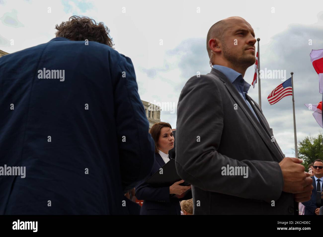 Sviatlana Tsikhanouskaya spricht am 18. Juli 2021 auf der Freedom Plaza in Washington, D.C. bei einer Kundgebung für die Rechte von Belarus. Tsikhanouskaya ist ein belarussischer Menschenrechtsaktivist und Politiker, der bei den Präsidentschaftswahlen in Belarus 2020 als Hauptkandidat der Opposition kandidierte. (Foto von Bryan Olin Dozier/NurPhoto) Stockfoto