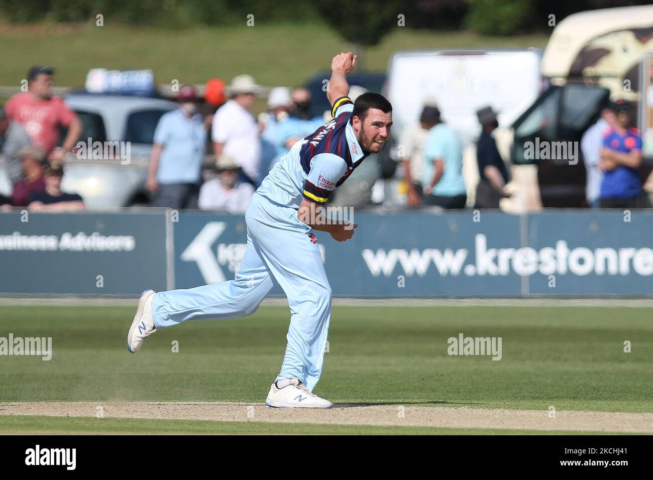 Luke Doneathy von Durham bowle während des Royal London One Day Cup-Spiels zwischen Kent und Durham am 22.. Juli 2021 auf dem County Ground, Beckenham, Großbritannien. (Foto von will Matthews/MI News/NurPhoto) Stockfoto