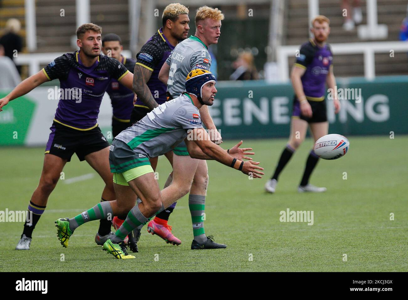Louis Jouffret aus Whitehaven in Aktion beim WETTSPIEL DER BETFRED Championship zwischen Newcastle Thunder und Whitehaven RLFC im Kingston Park, Newcastle am Sonntag, 1.. August 2021. (Foto von Chris Lishman/MI News/NurPhoto) Stockfoto