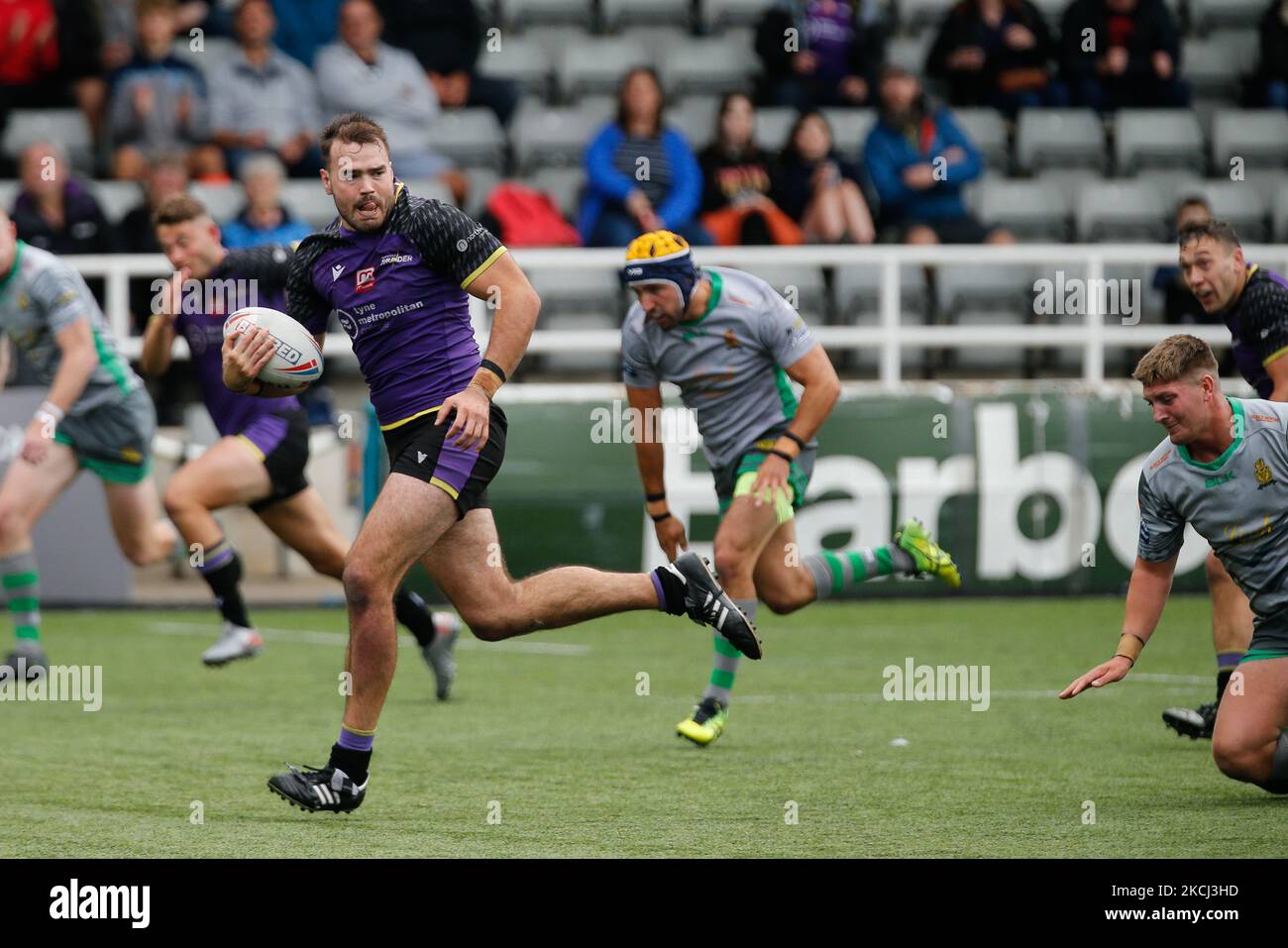 Ted Chapelhow von Newcastle Thunder in Aktion während des BETFRED Championship-Spiels zwischen Newcastle Thunder und Whitehaven RLFC im Kingston Park, Newcastle am Sonntag, 1.. August 2021. (Foto von Chris Lishman/MI News/NurPhoto) Stockfoto