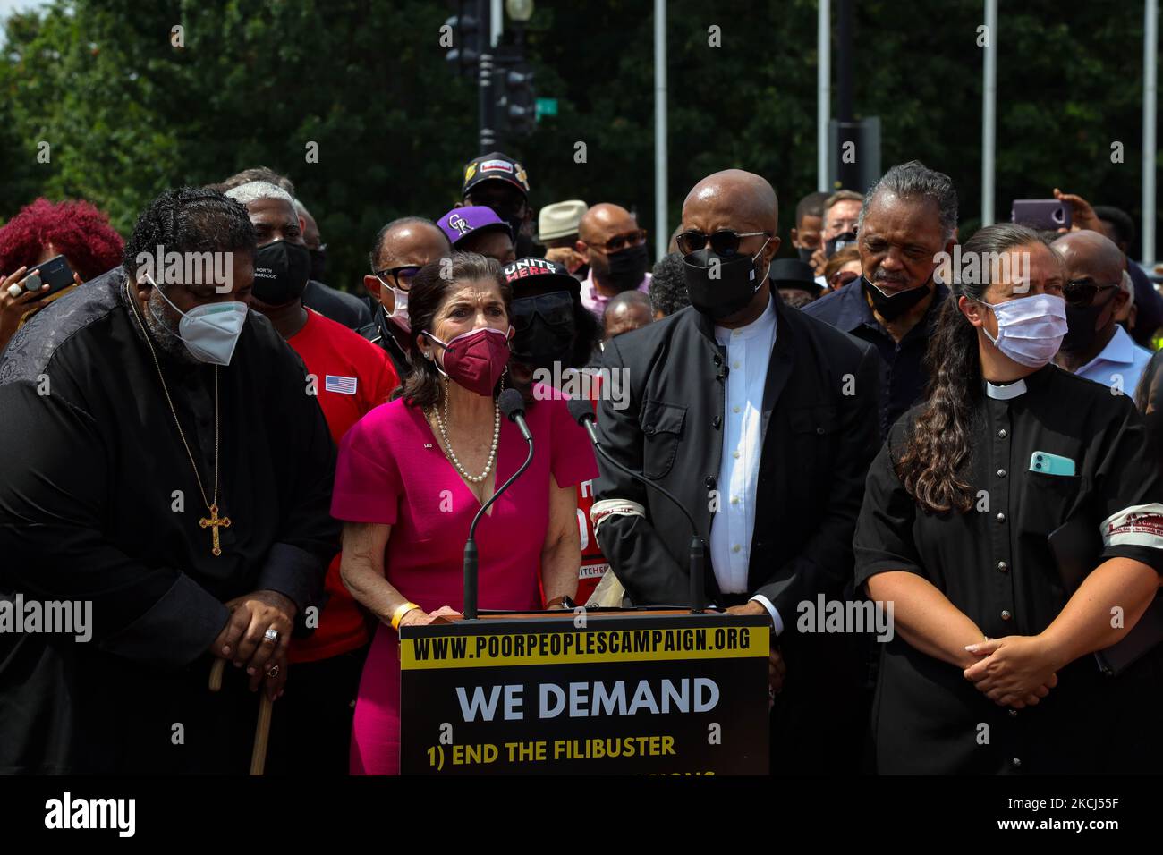 Luci Baines Johnson, die Tochter des ehemaligen Präsidenten Lyndon B. Johnson, spricht bei der Kampagne der Armen am 2. August 2021 bei der Demonstration des moralischen Montags und der zivilen Ungehorsamsmaßnahme in der Nähe des US-Kapitols in Washington, D.C. (Foto: Bryan Olin Dozier/NurPhoto) Stockfoto