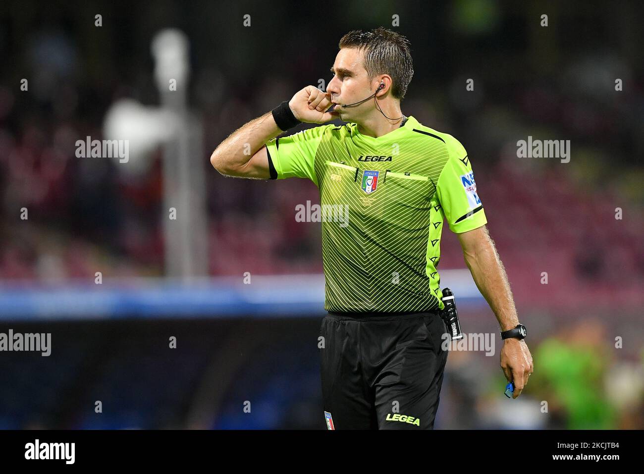 Schiedsrichter des Spiels Francesco Fourneau während des Coppa Italia-Spiels zwischen US Salernitana 1919 und Reggina 1914 im Stadio Arechi, Salerno, Italien am 16. August 2021 (Foto: Giuseppe Maffia/NurPhoto) Stockfoto