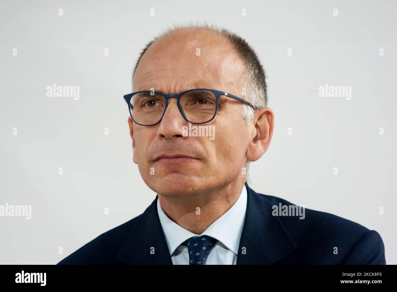 Der ehemalige italienische Premierminister Enrico Letta nimmt am jährlichen Sommertreffen „La Ref 2021“ von Medef auf der Rennstrecke Longchamp in Paris Teil – 26. August 2021, Paris (Foto: Daniel Pier/NurPhoto) Stockfoto