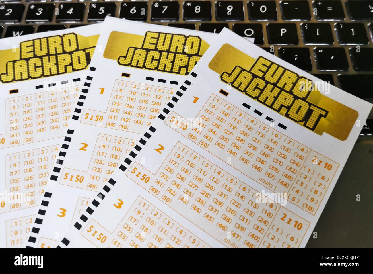 Nahaufnahme von Eurojackpot Lottowetten Tickets. Krakau, Polen, am 31. August 2021. (Foto von Beata Zawrzel/NurPhoto) Stockfoto