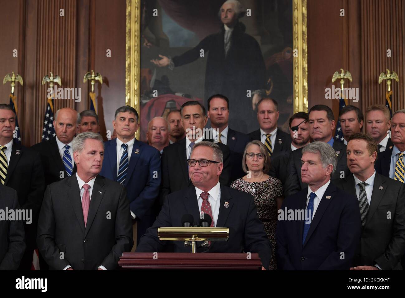 Mike Bost (R-ILL), Mitglied des Republikanischen Veteranen-Ausschusses für Angelegenheiten, spricht heute auf einer Pressekonferenz im US-amerikanischen House/Capitol Hill am 31. August 2021 über Afghanistan und die Verantwortlichkeit. (Foto von Lenin Nolly/NurPhoto) Stockfoto