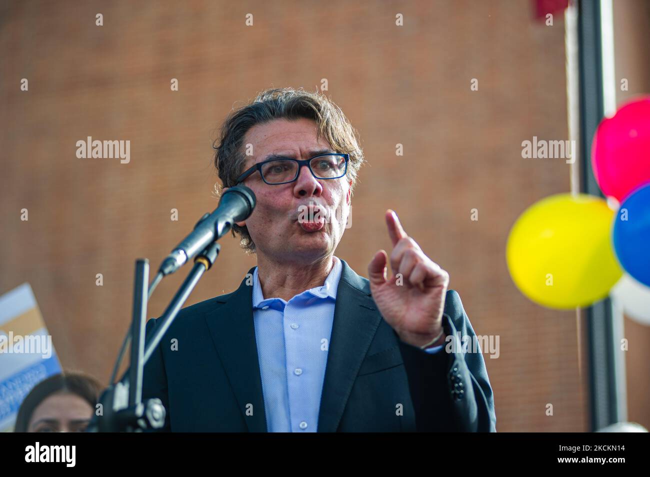 Alejandro Gaviria, ehemaliger Dekan der Universität Los Andes und Gesundheitsministerium (2012-2018), startet seine Präsidentschaftskandidatur am 1. September 2021 beim Wahlausschuss in Bogota, Kolumbien. (Foto von Sebastian Barros/NurPhoto) Stockfoto