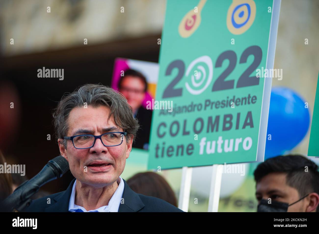 Alejandro Gaviria, ehemaliger Dekan der Universität Los Andes und Gesundheitsministerium (2012-2018), startet seine Präsidentschaftskandidatur am 1. September 2021 beim Wahlausschuss in Bogota, Kolumbien. (Foto von Sebastian Barros/NurPhoto) Stockfoto