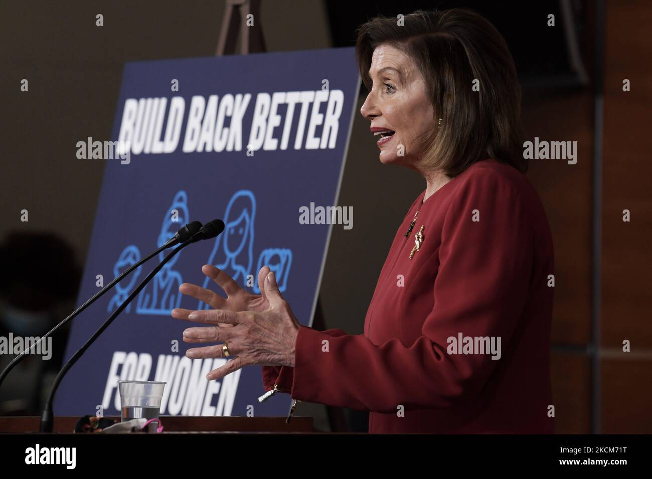 Die Sprecherin DES US-Repräsentantenhauses, Nancy Pelosi (D-CA), spricht heute am 08. September 2021 auf der HVC/Capitol Hill in Washington DC, USA, über den 6. Januar und die Afghanistan-Krise. (Foto von Lenin Nolly/NurPhoto) Stockfoto