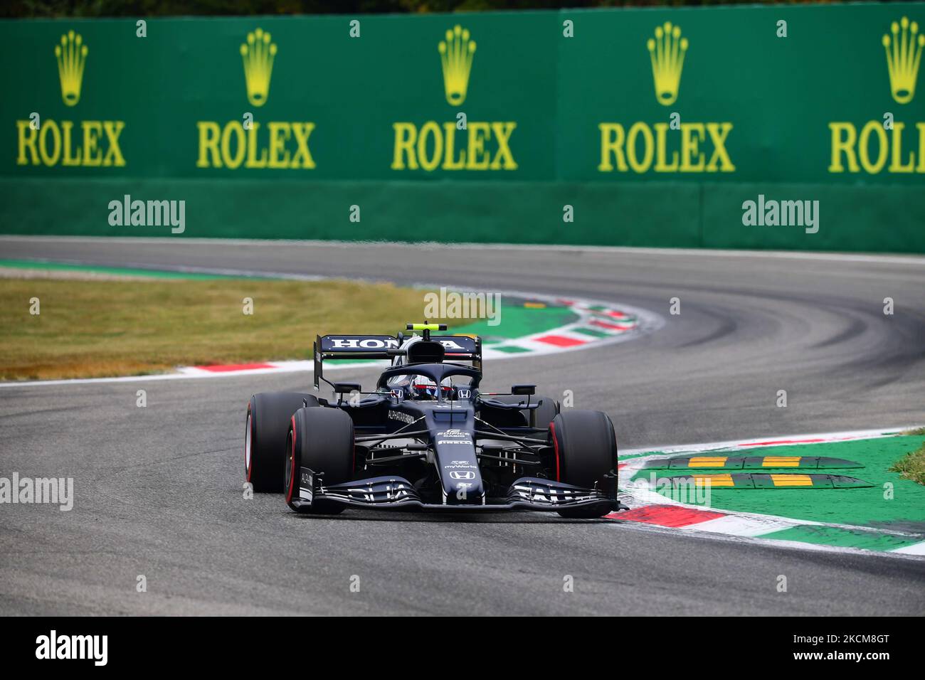 Pierre Gasly von der Scuderia Alpha Tauri Honda fährt seinen AT02-Sitzer während des Qualifyings des italienischen GP, des Formel-1-Laufs 14. im Autodromo Internazionale di Monza, in Monza, Lombardia, Italien, 10. September 2021 (Foto: Andrea Diodato/NurPhoto) Stockfoto