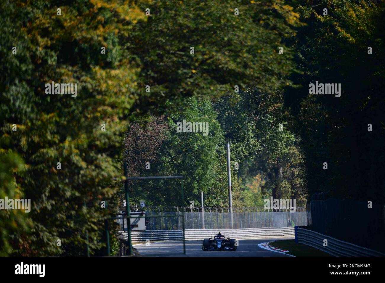 Yuki Tsunoda von der Scuderia Alpha Tauri Honda fuhr seinen AT02-Sitzer im freien Training 2 des italienischen GP, 14. Runde der Formel 1-Weltmeisterschaft im Autodromo Internazionale di Monza, in Monza, Lombardia, Italien, 11. September 2021 (Foto: Andrea Diodato/NurPhoto) Stockfoto